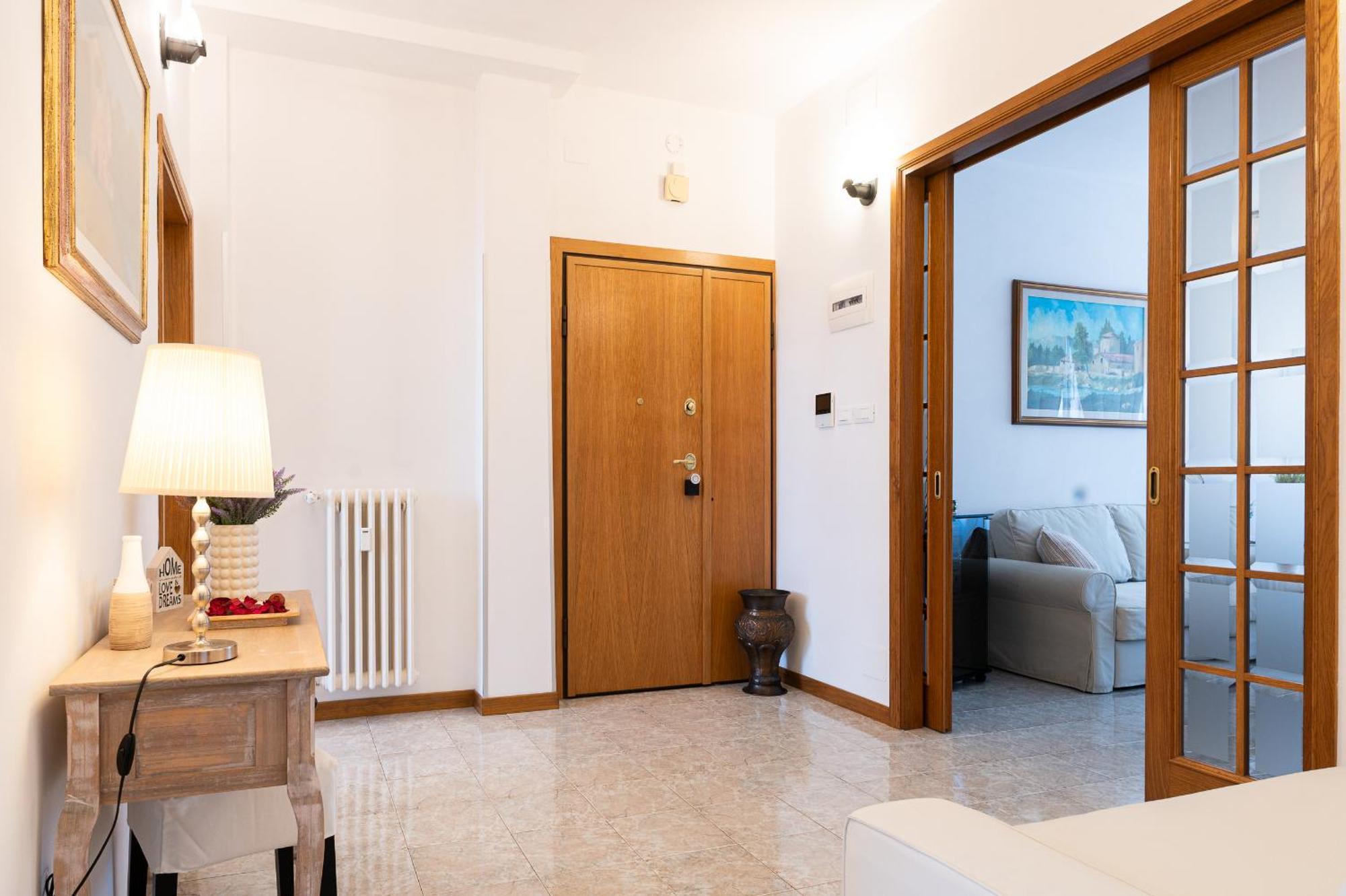 Godi Fiorenza Suite - Duomo A 15 Minuti E Aeroporto A 4 Minuti Con Tramvia T2 Флоренция Экстерьер фото
